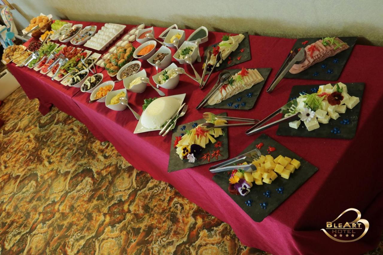Hotel Bleart Škalngur Екстериор снимка