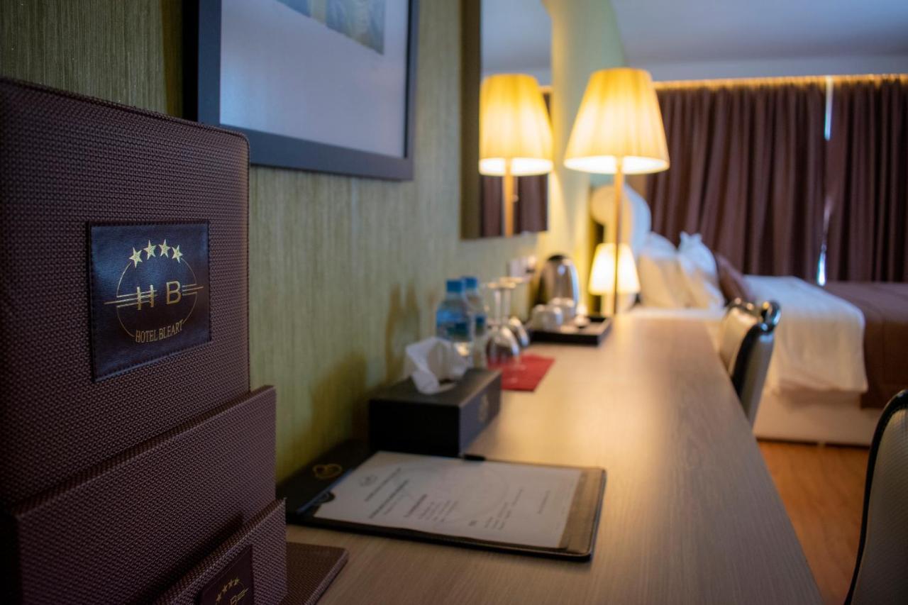Hotel Bleart Škalngur Екстериор снимка
