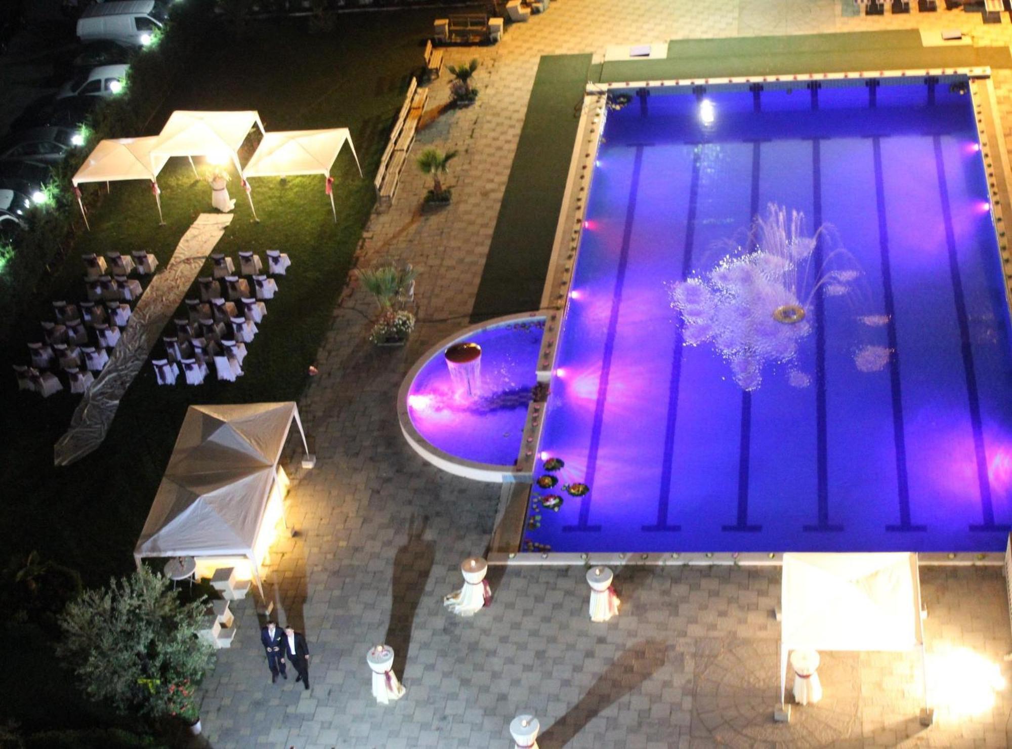 Hotel Bleart Škalngur Екстериор снимка